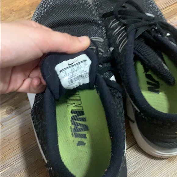 Nike running shoes - Picture 2 of 4